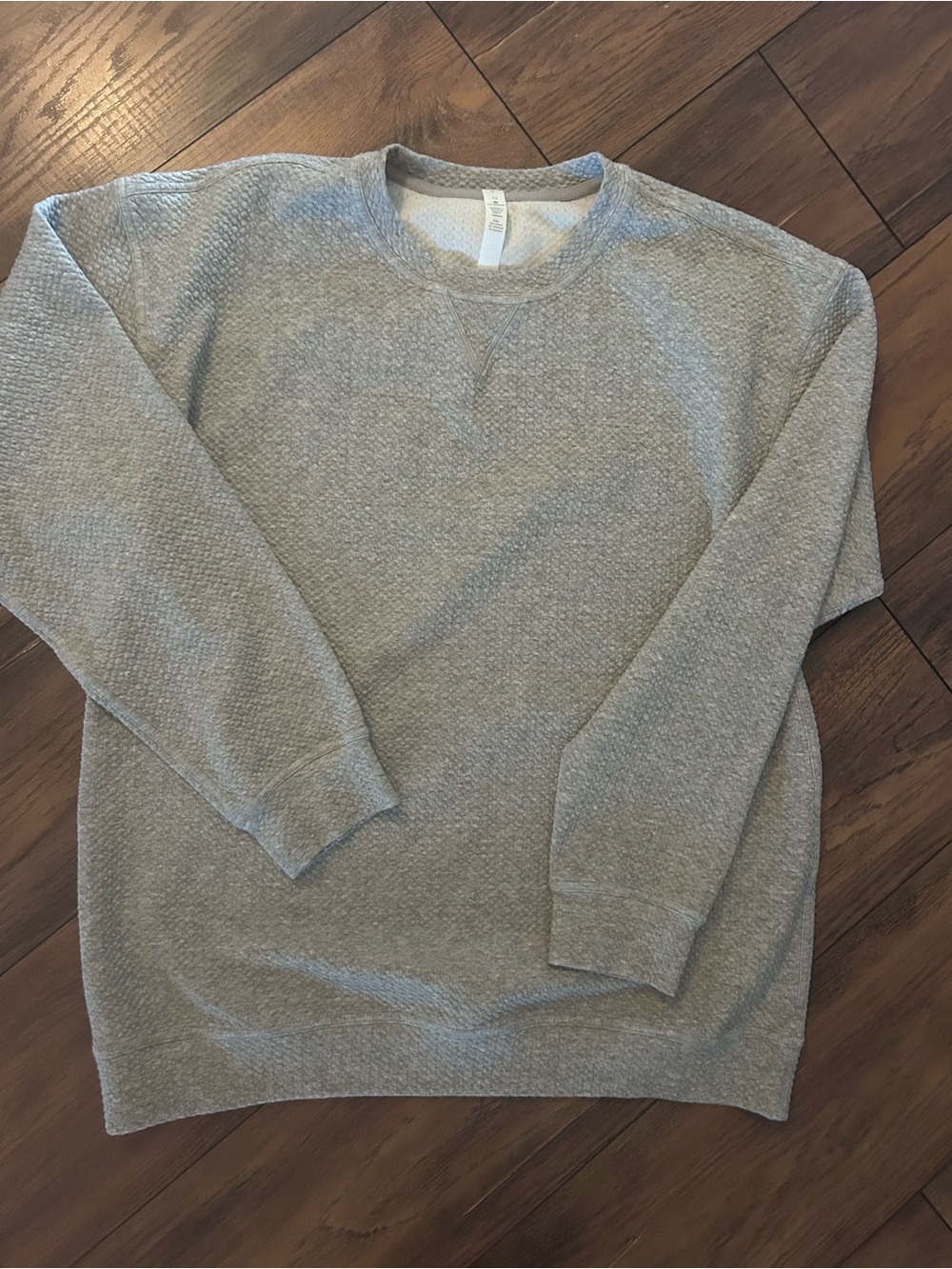 lululemon athletica Men's Light Gray Textured Crewneck Sweater